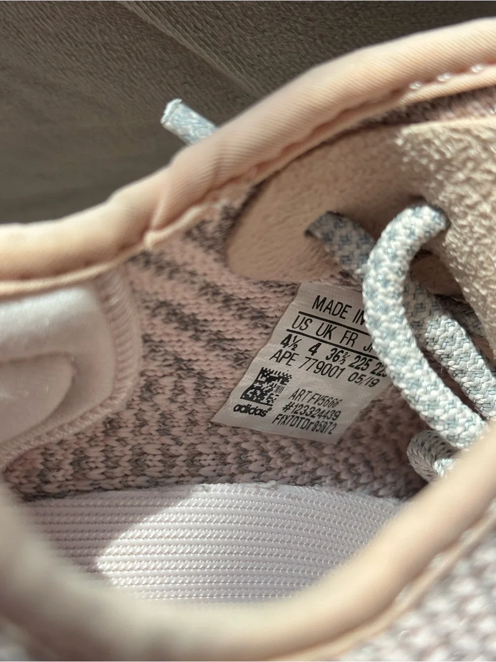 Adidas Yeezy Boost 350 V2 Synth Size 4.5